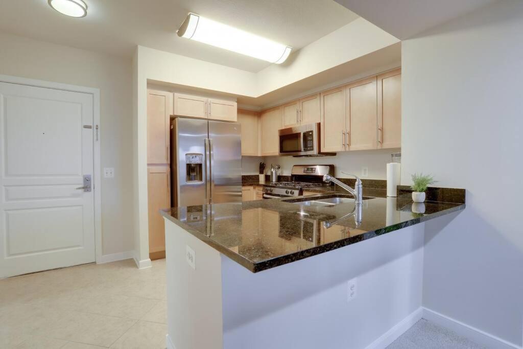 Pentagon City Comfort Modern Stay Arlington Bagian luar foto