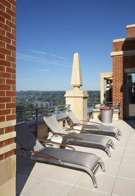 Pentagon City Comfort Modern Stay Arlington Bagian luar foto